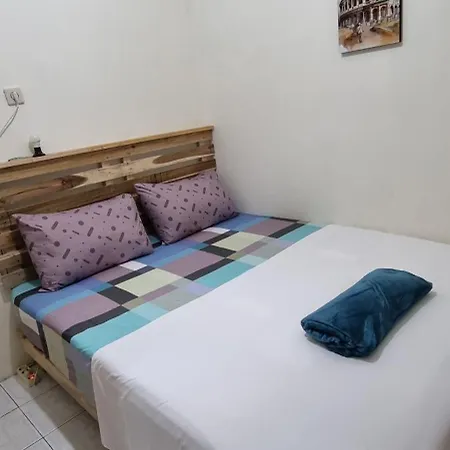 Taefoo Homestay -Venice Room Free Wifi, Air Conditioner, 3 Shared Baths Cool & Cozy
